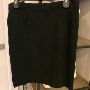 Gap black stretch skirt adjustable zip on side